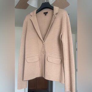 Talbots Chic Beige Blazer with Pockets 100% Merino Wool